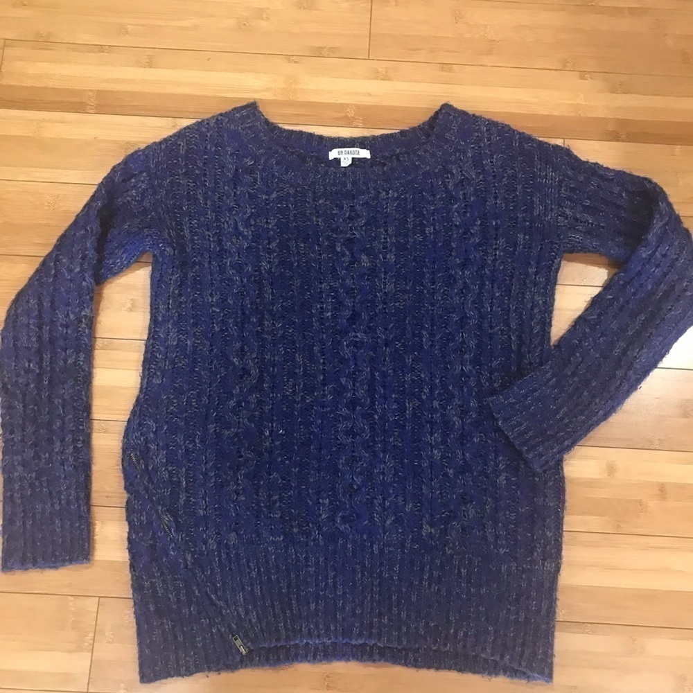 BB Dakota long sleeve sweater zipper on side XS